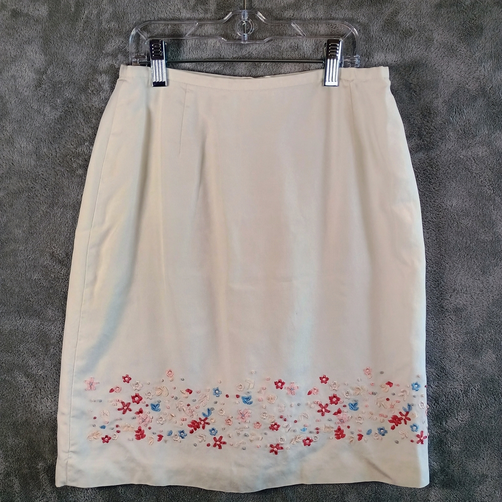 Beautiful Silk Cottagecore Bone Pencil Skirt with Floral Accents Petite Size 0